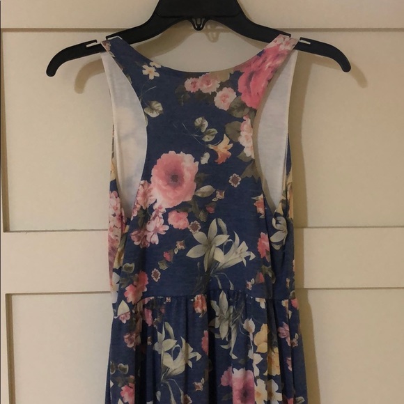 BLUE FLORAL RACERBACK MAXI DRESS NWOT SMALL - Picture 2 of 2